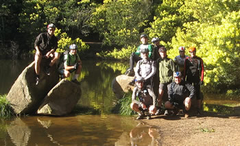 foto de grupo na Lagoa Azul, Sintra