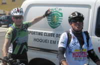 ciclistas a mostrarem qual  o seu clube