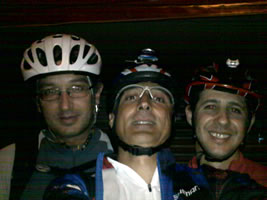 foto dos 3 ciclistas